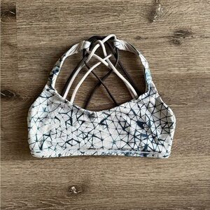 lululemon athletica Black and White Geometric Crop Top